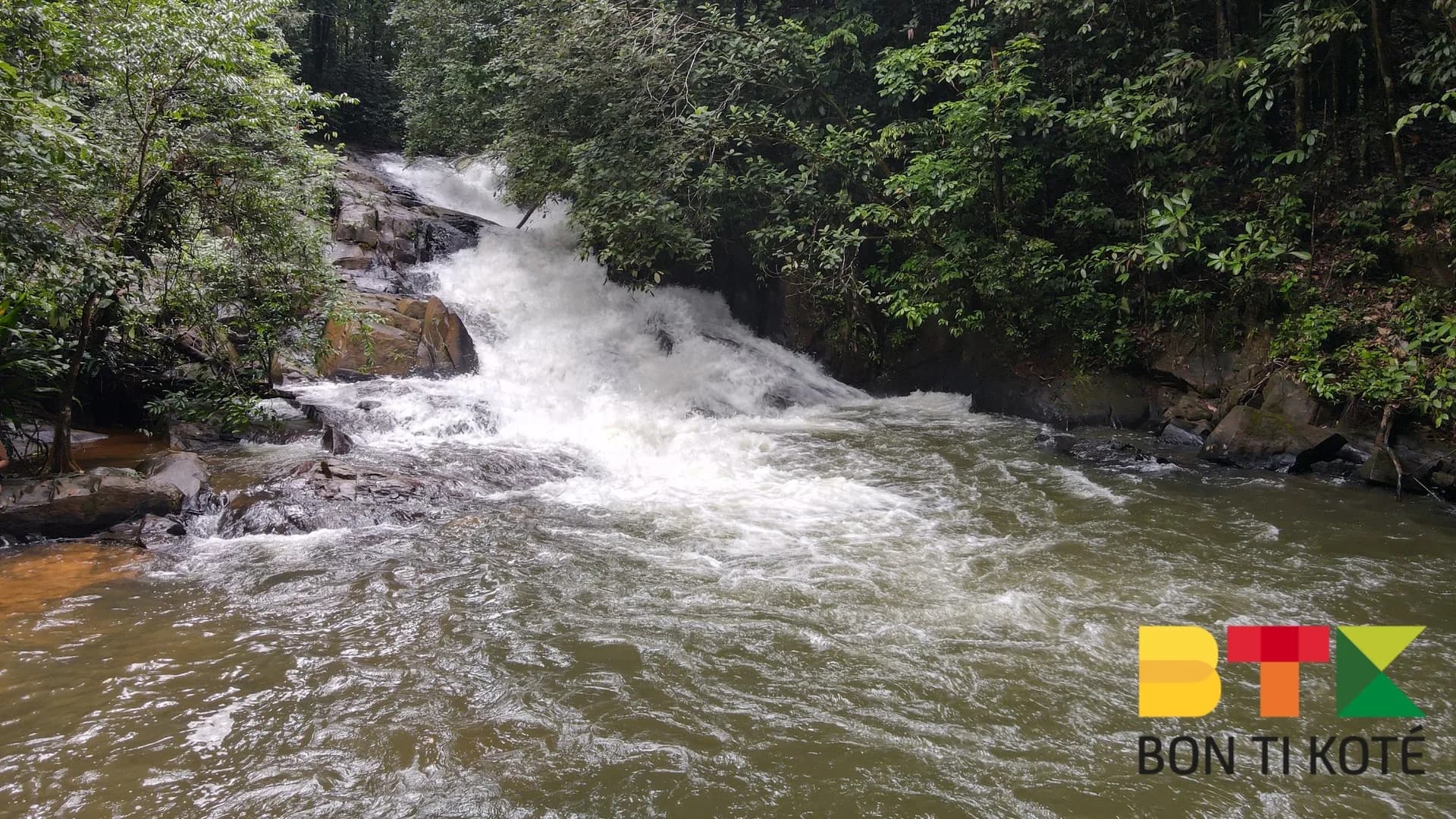 Chute Grillon : Un trésor de Guyane