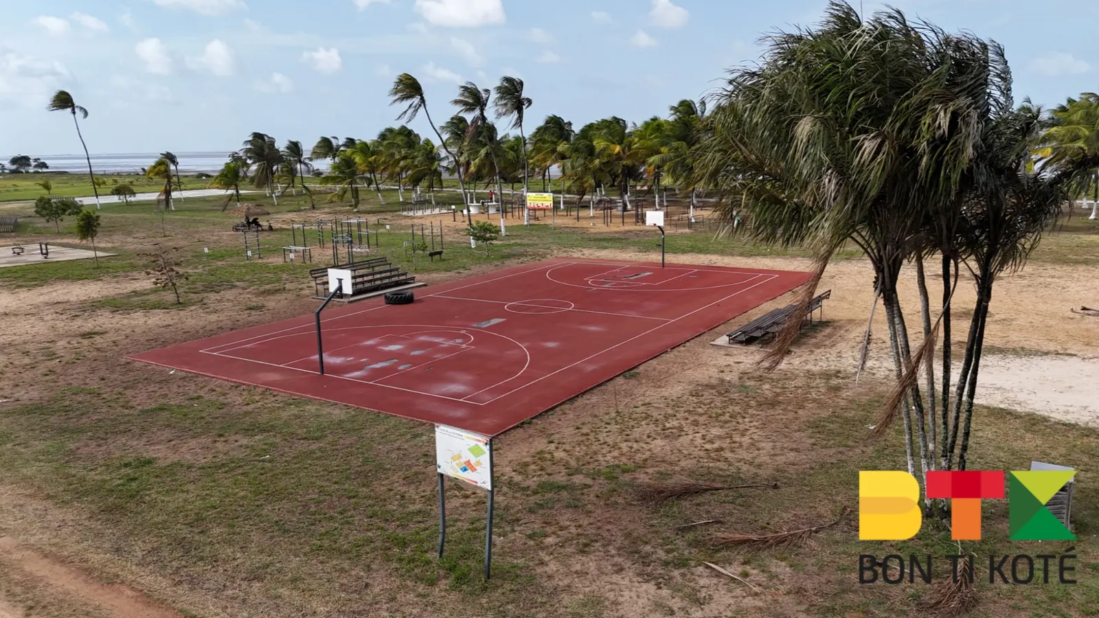 La Plage de la Cocoteraie à Kourou, Kourou — photo 1