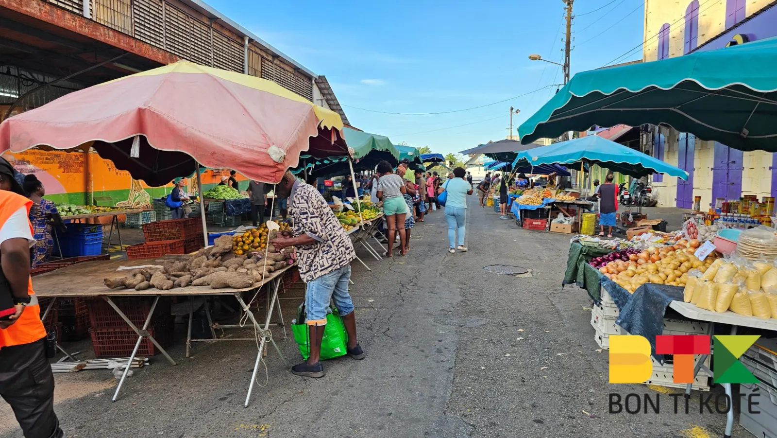 Le Marché de Cayenne : Entre Histoire et Saveurs, Cayenne — photo 1