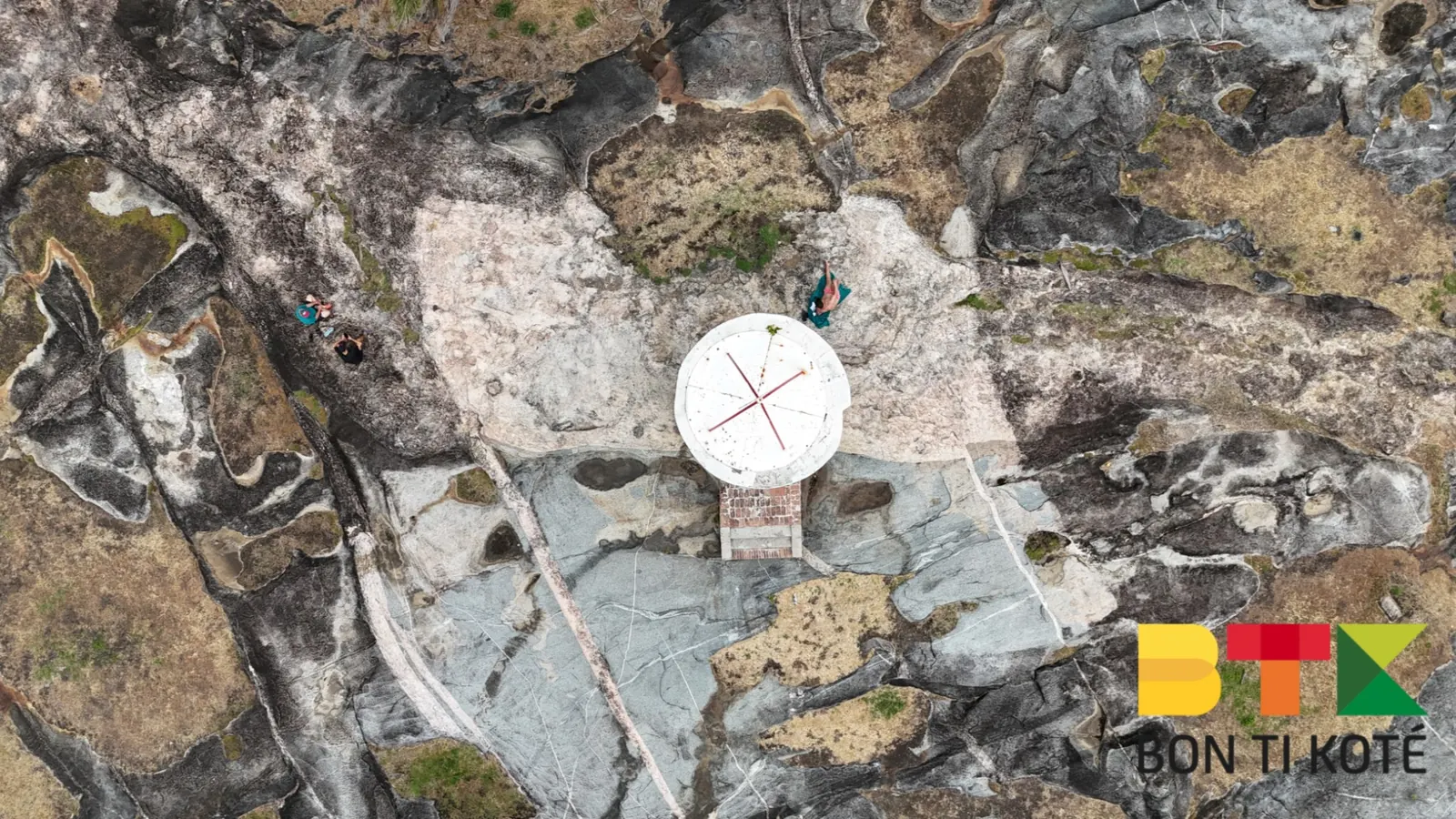 Tour Dreyfus : Un Phare Historique en Guyane, Kourou — photo 4