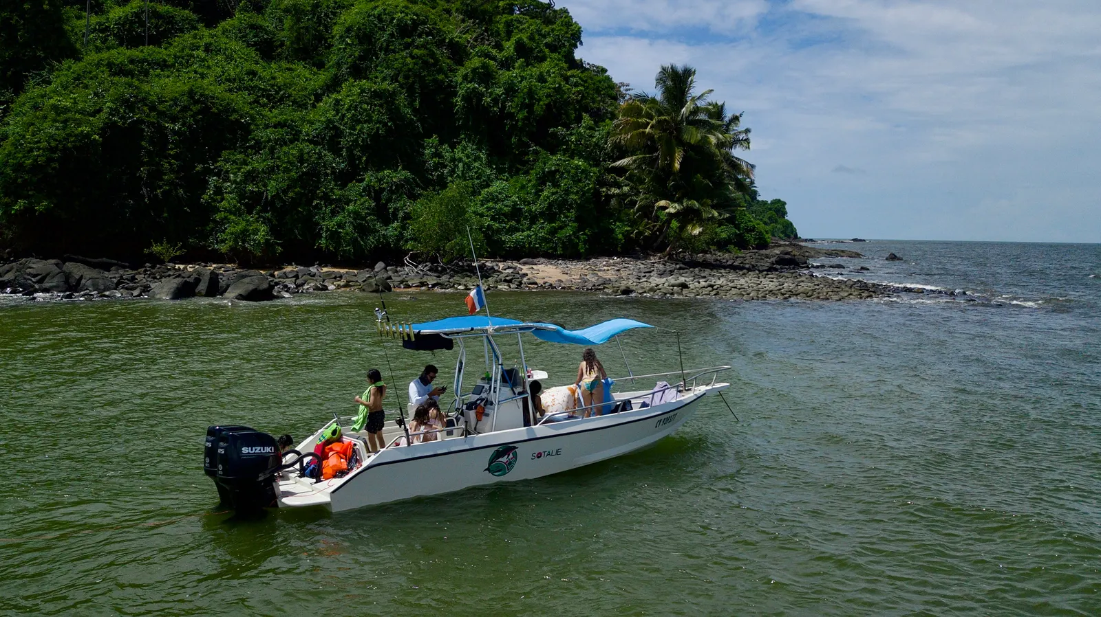 Excursion en bateau vers l’Îlet la Mère : Nature, Histoire et Rencontre avec les Saïmiris et les Dauphins Sotalies, La Mère, French Guiana — photo 3