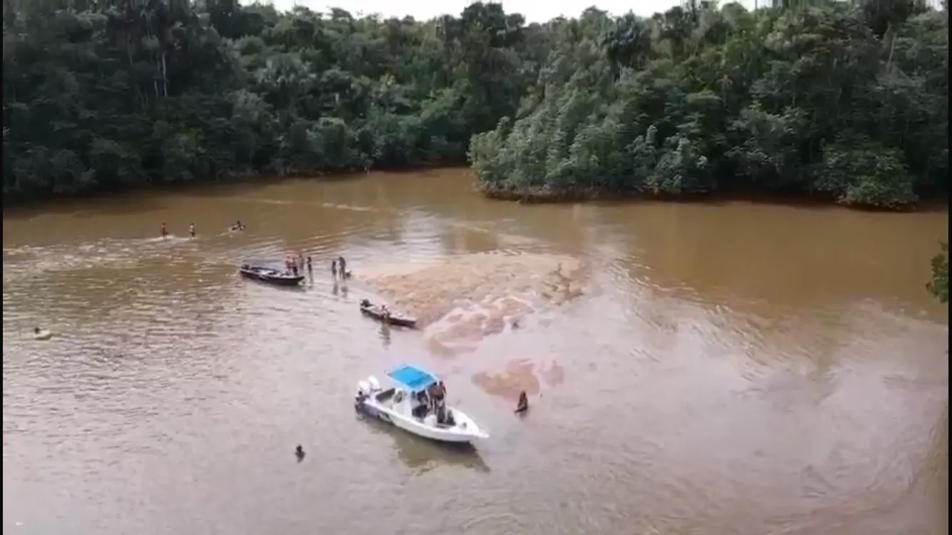 Privatisez un bateau avec skipper et partez à la découverte du fleuve en Guyane jusqu’à Cacao, Cacao, Roura 97352, French Guiana — photo 1