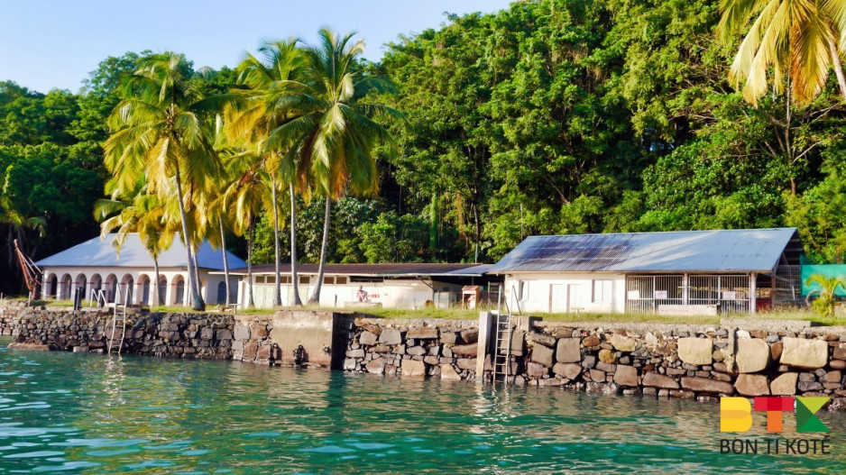 Les îles du salut